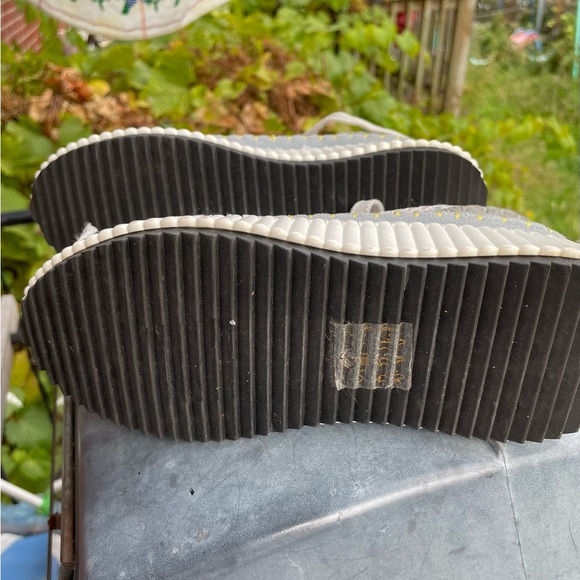 Tyche Platform sneakers, great back-to-school shoes for girls/ladies size US 7 - Picture 5 of 7